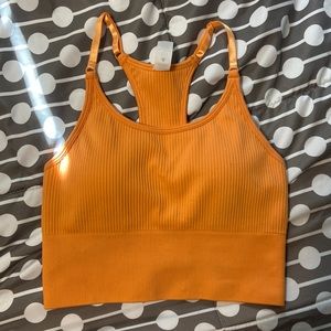 Tank top/sports bras